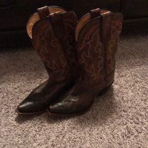 Tony Lama cowboy boots